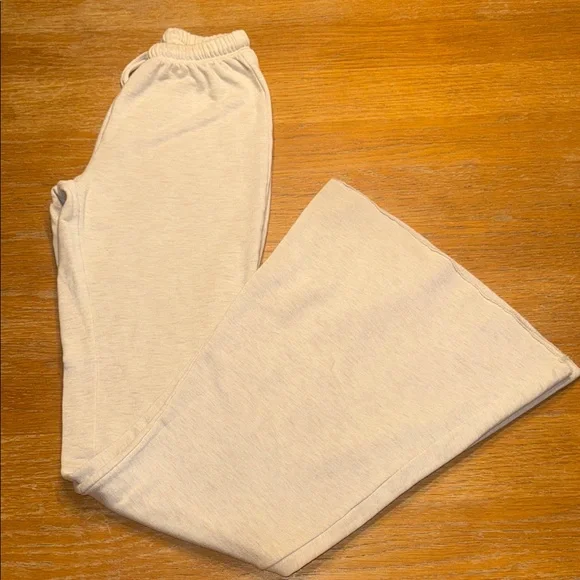 Aerie Cream Flare Wide Leg Pants - Picture 5 of 5